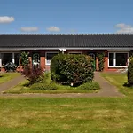 Haus Ruhewinkel, 1 *