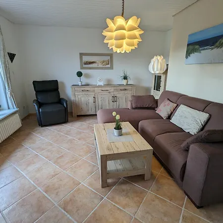 Haus Ruhewinkel, 1 * Alkersum