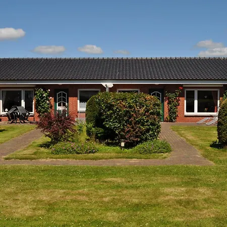 Haus Ruhewinkel, 1 *